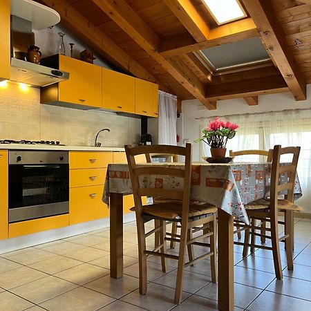 Anna Appartamento Vacanze Monticelli Brusati エクステリア 写真