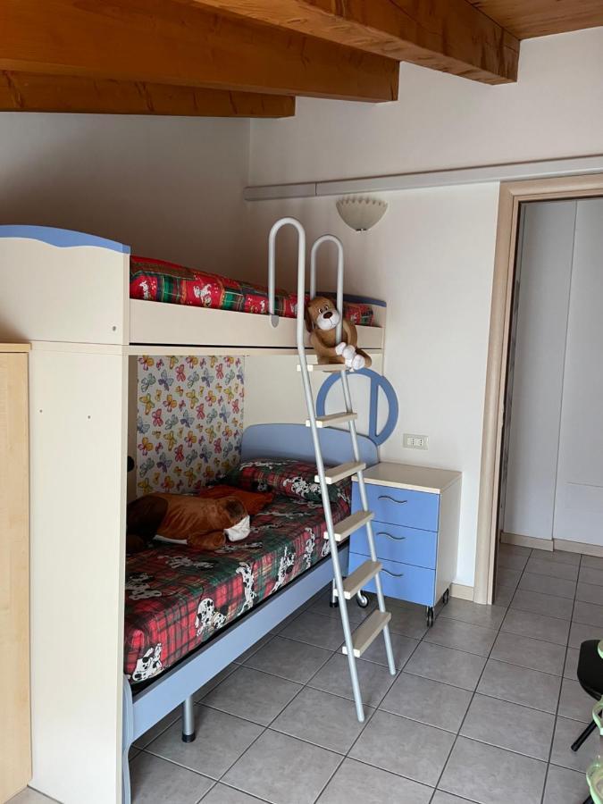 Anna Appartamento Vacanze Monticelli Brusati エクステリア 写真