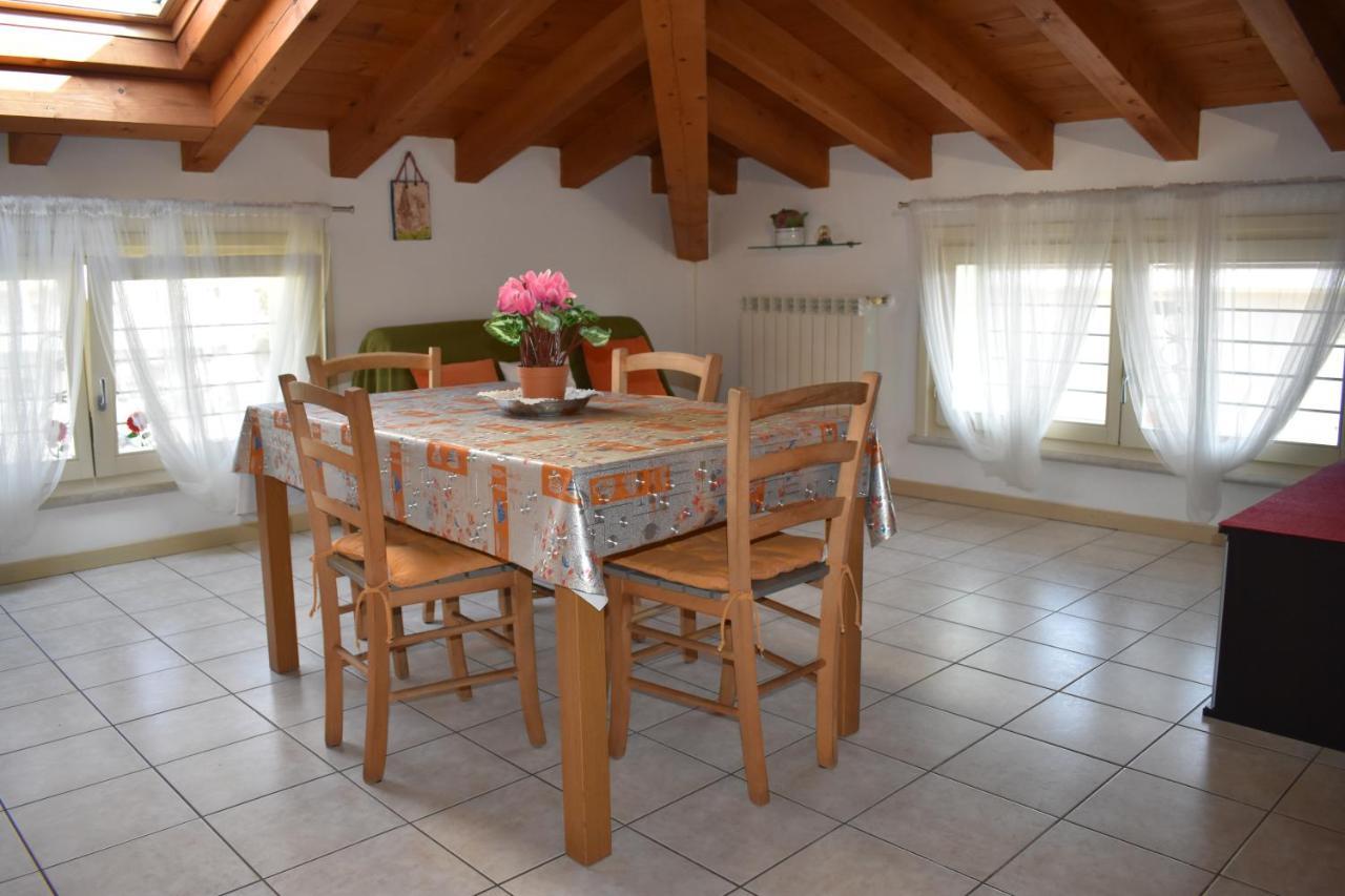 Anna Appartamento Vacanze Monticelli Brusati エクステリア 写真