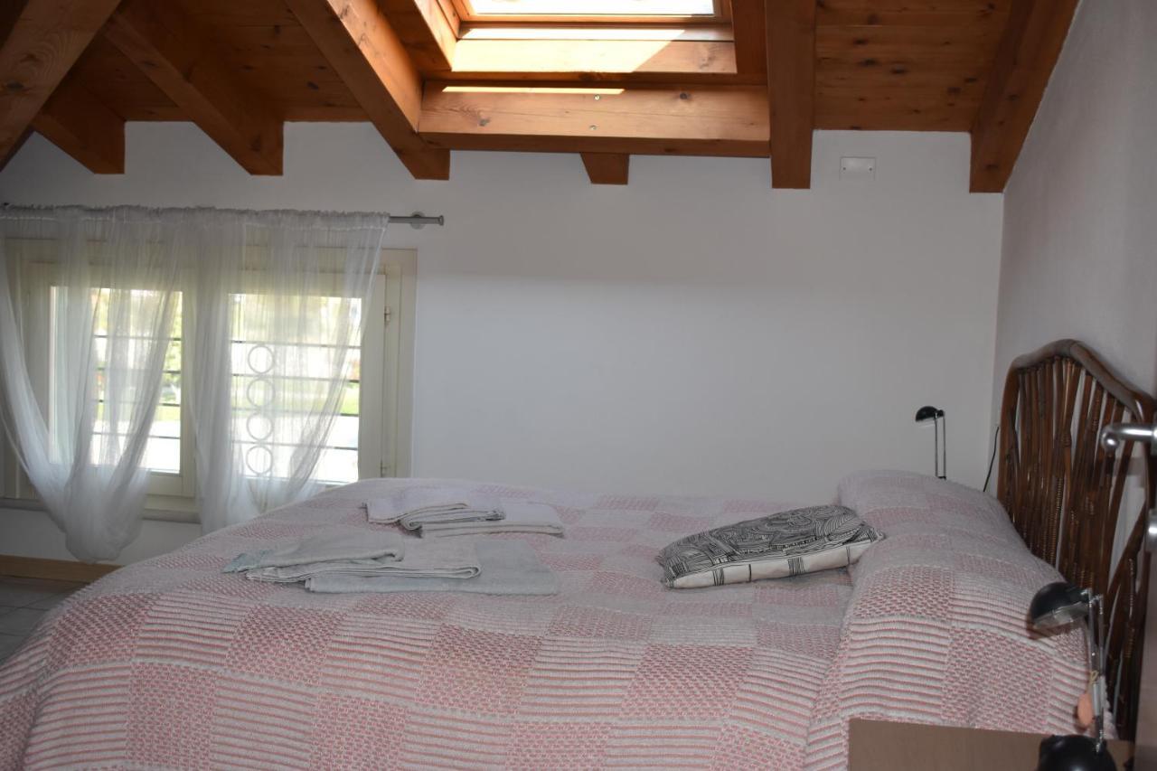 Anna Appartamento Vacanze Monticelli Brusati エクステリア 写真