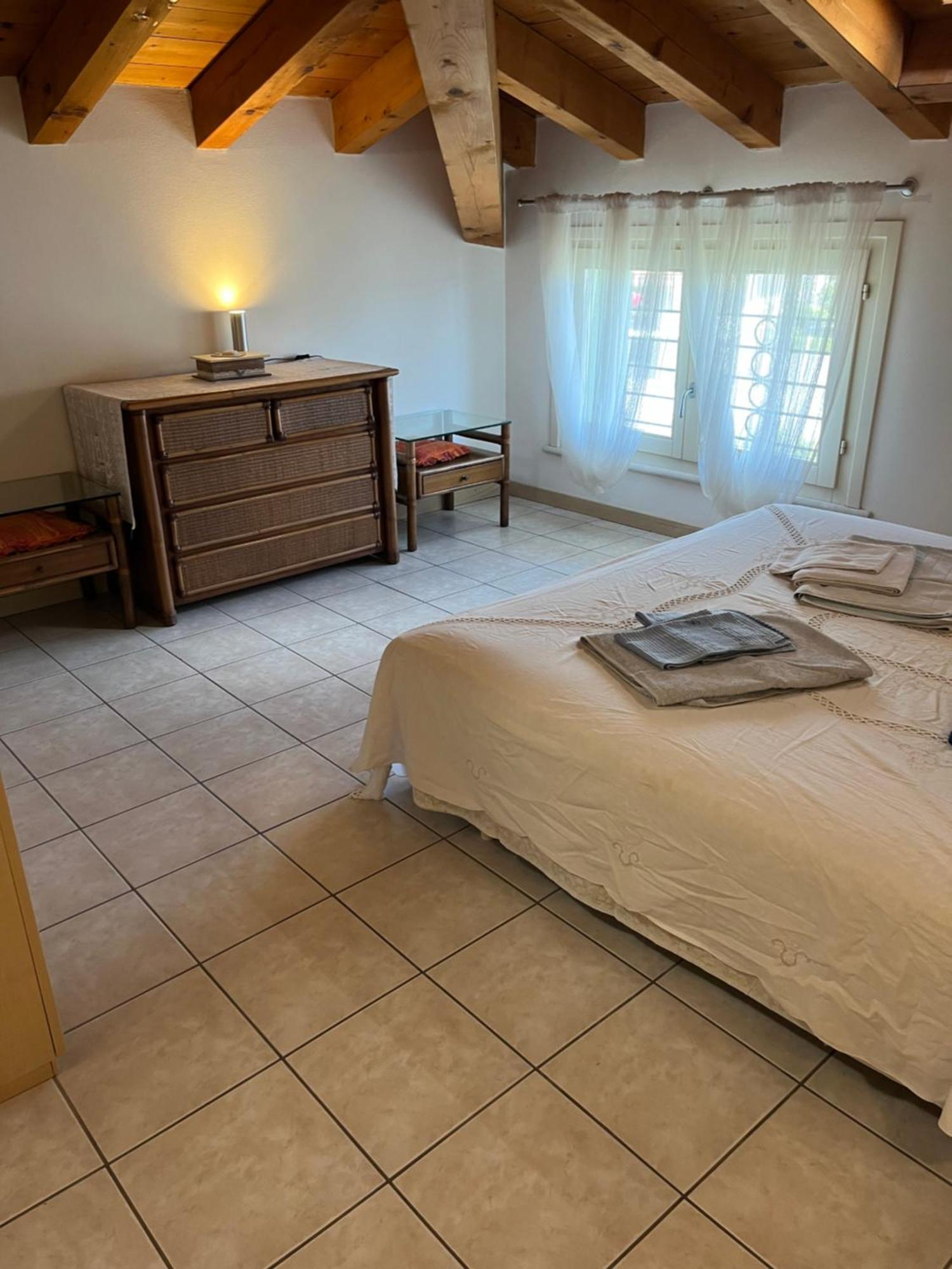 Anna Appartamento Vacanze Monticelli Brusati エクステリア 写真
