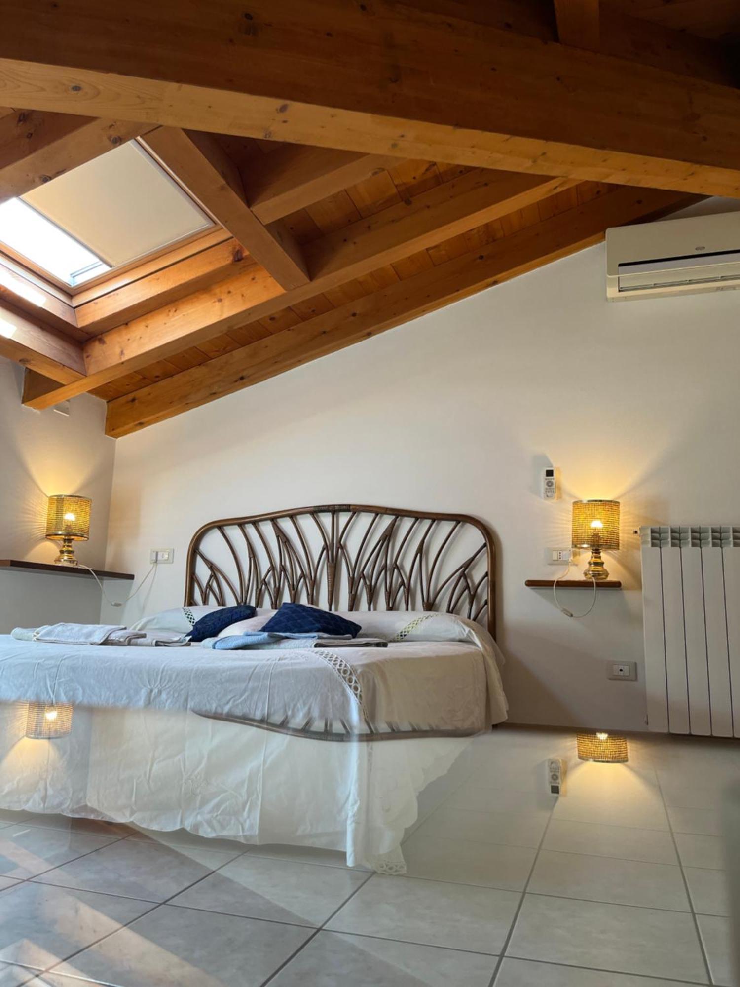 Anna Appartamento Vacanze Monticelli Brusati エクステリア 写真